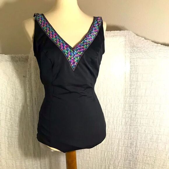 Cazimi Other - Cazimi Vtg Classics Black Swimsuit Size 36D
